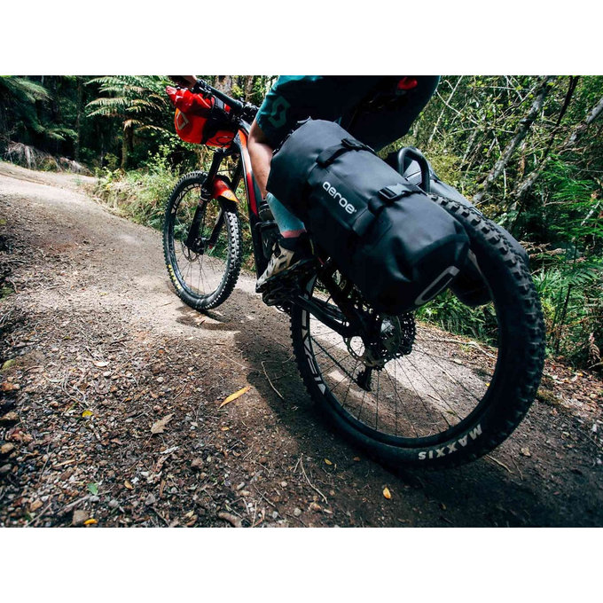 Vodotesný vak čierny – 12l