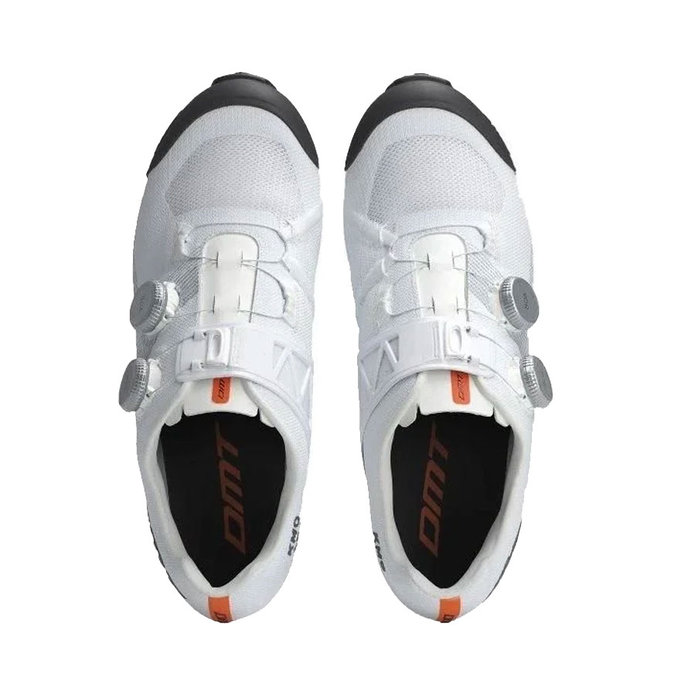 Cyklistické tretry pre MTB a gravel s karbónovou podrážkou DMT KM0 EVO