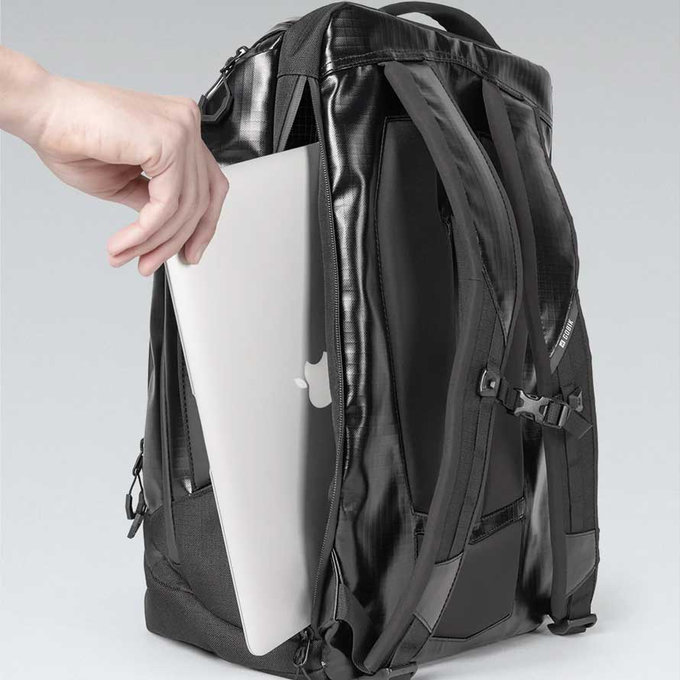Cyklistický batoh Stow True Black