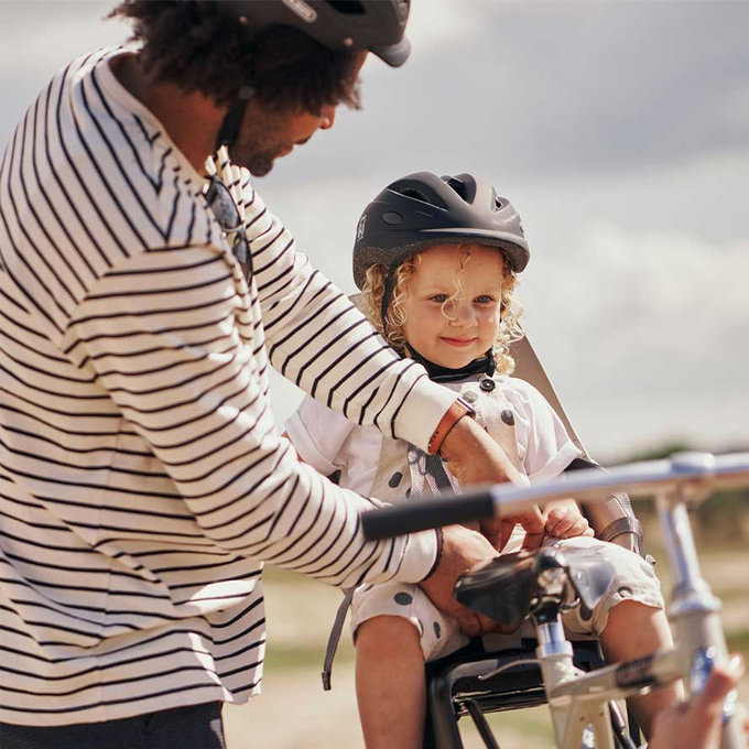 Zadná sedačka Ta-ke s adaptérom na nosič bicykla