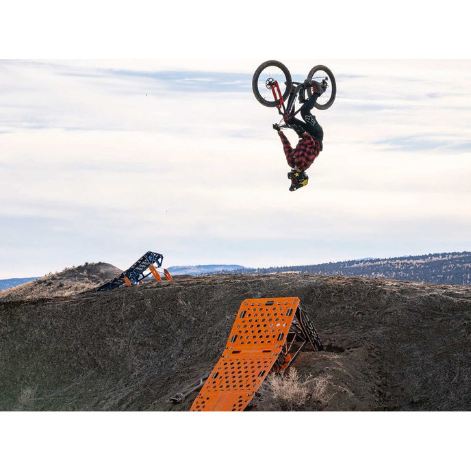 Prenosná rampa na skákanie Area 51