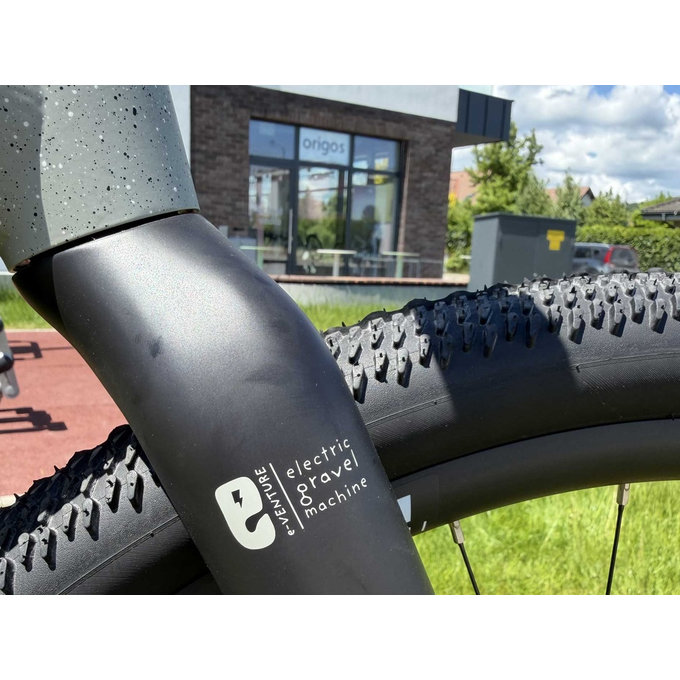 Gravelový elektrobicykel GRAVEL VENTURE E DROP