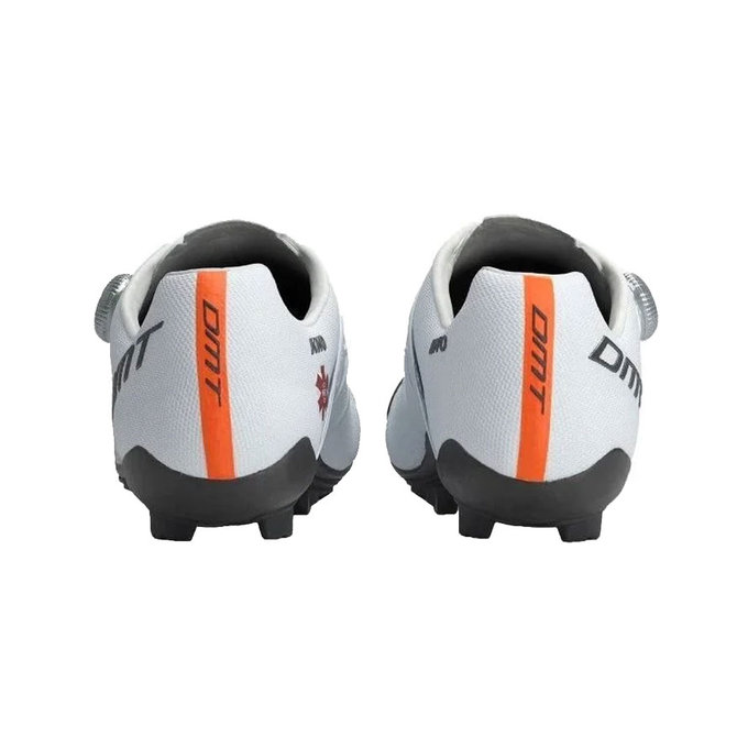 Cyklistické tretry pre MTB a gravel s karbónovou podrážkou DMT KM0 EVO