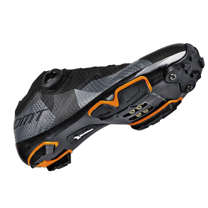 Horské cyklistické tretry s karbónovou podrážkou a BOA systémom DMT KM1