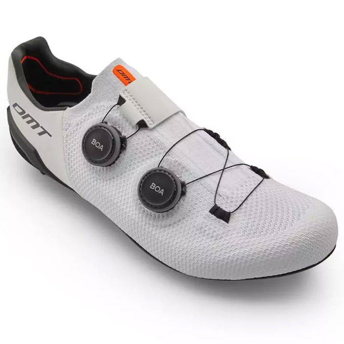 Cestné cyklistické tretry s karbónovou podrážkou a systémom BOA DMT SH10