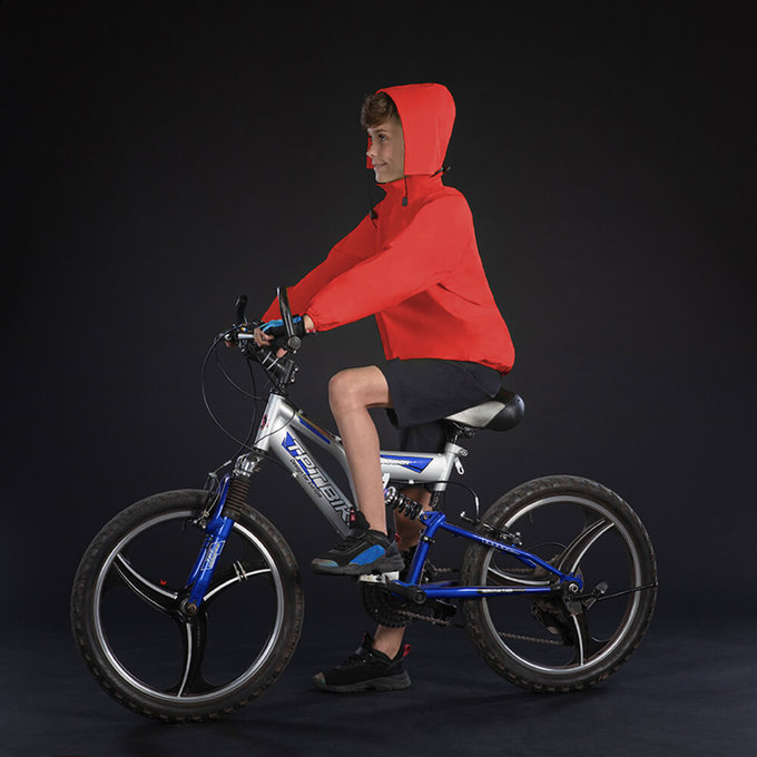 Detská bunda do dažďa červená