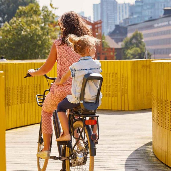 Zadné sedadlo JUNIOR s adaptérom na nosič