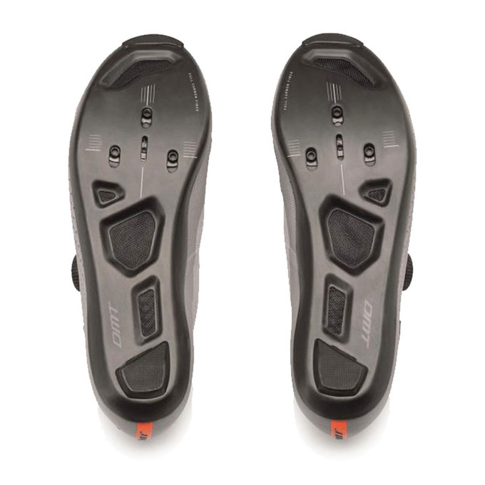 Cyklistické tretry s karbónovou podrážkou a systémom BOA DMT KR0