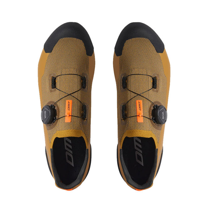 Horské cyklistické tretry s karbónovou podrážkou a BOA systémom DMT KM30