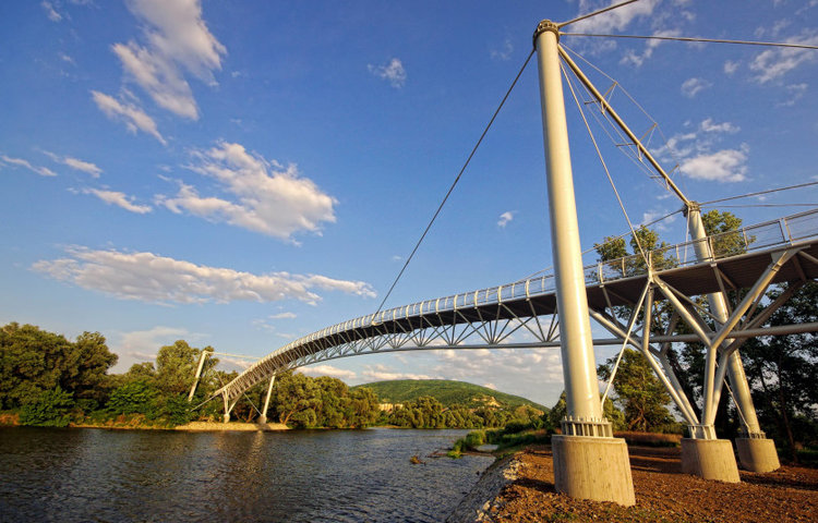 cyklotrasy most slobody cyklomost jesen tury cyklotury origos slovensko
