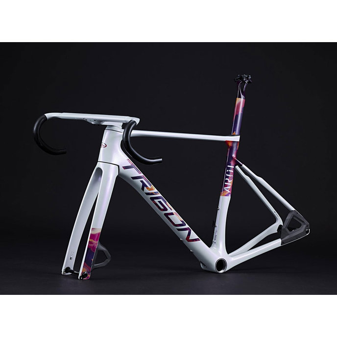 AR01 COTY 2026
